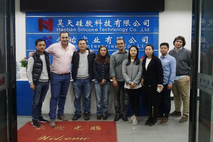 硅膠制品廠配合客戶進行迪士尼驗廠