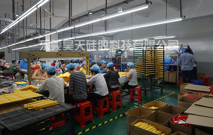 硅膠制品廠_硅膠套工廠